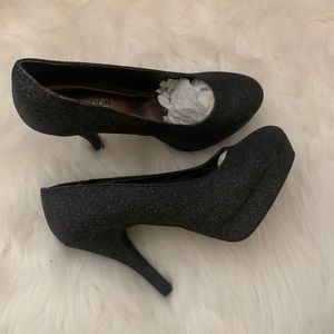 Kenneth Cole black sparkling dressy shoes